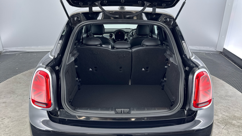 MINI Hatchback 1.5 Cooper Exclusive 5dr Petrol Hatchback